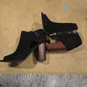 Unisa Women's Ankle Boots 7.5 Black Pre-owned No Box